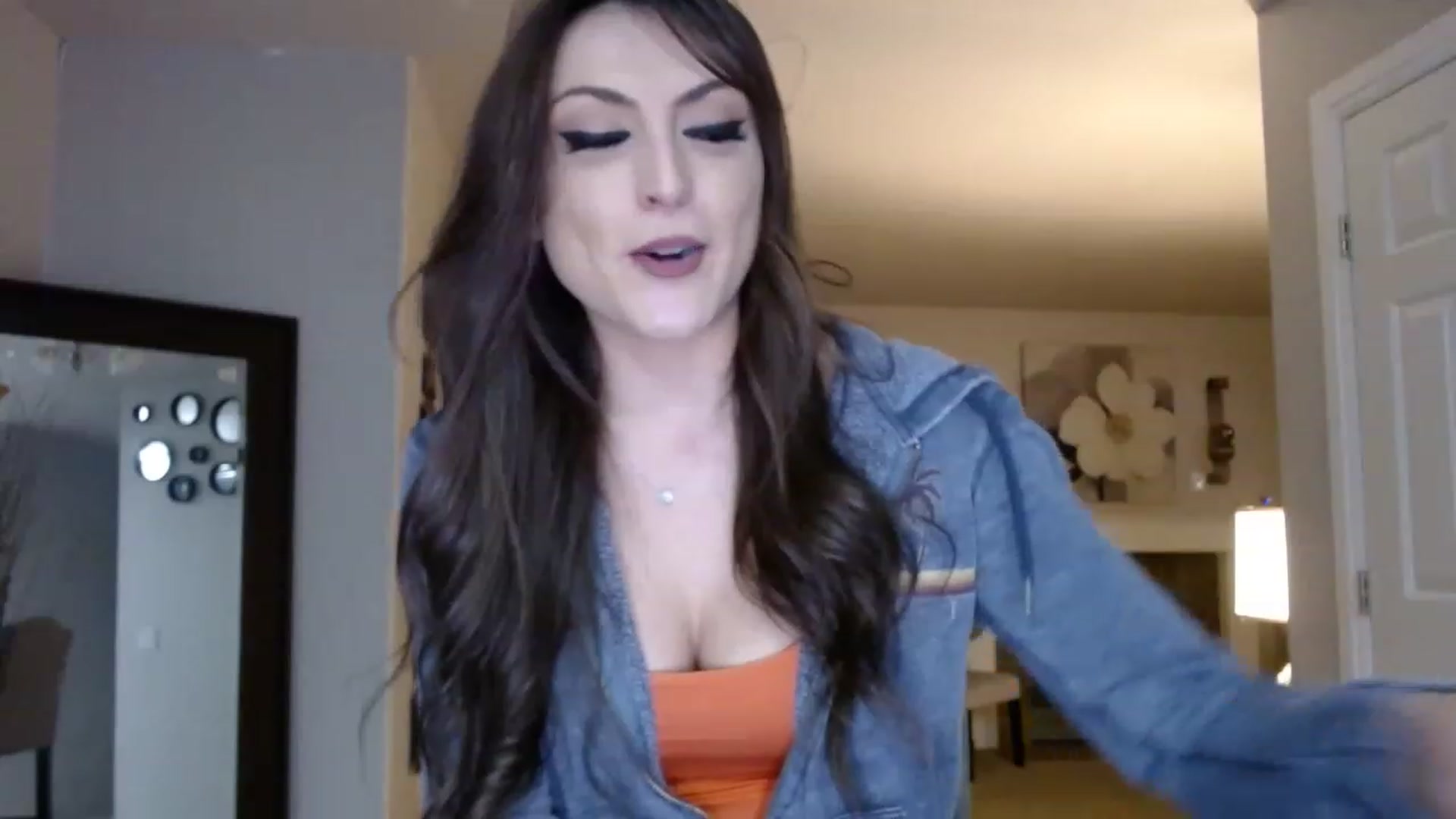 Gallery image thumbnail from Ciarra's myfreecams stream on, 04/20/2023, 03:09 image 19 of 20