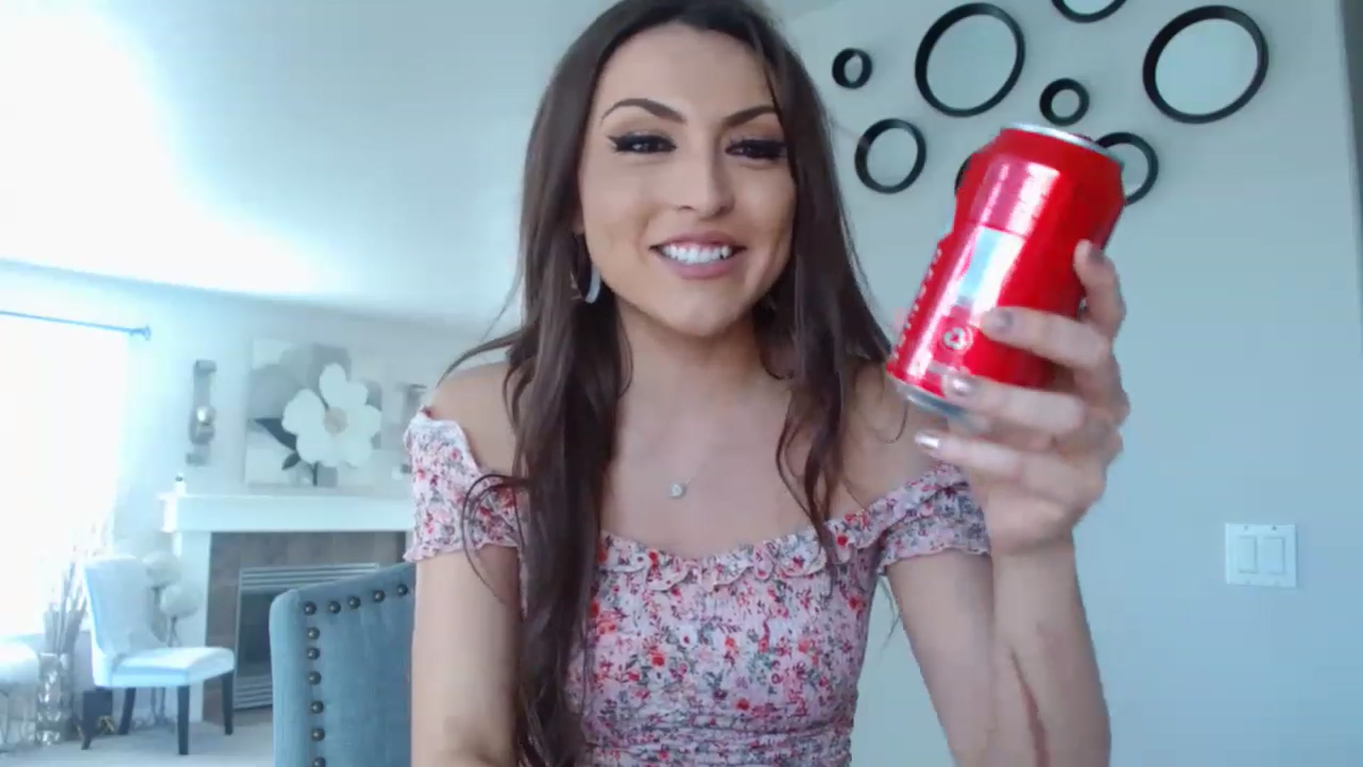 Gallery image thumbnail from Ciarra's myfreecams stream on, 04/25/2023, 23:52 image 13 of 20
