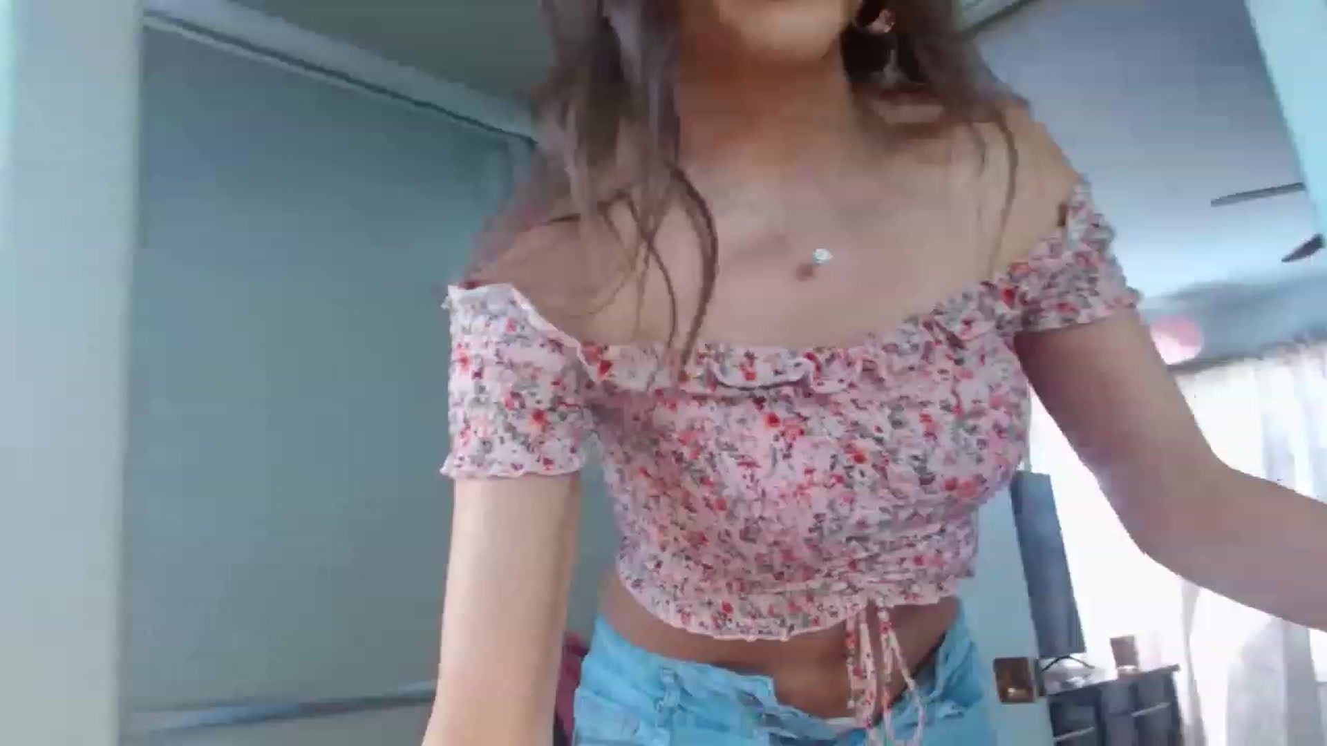 Gallery image thumbnail from Ciarra's myfreecams stream on, 04/25/2023, 23:52 image 19 of 20