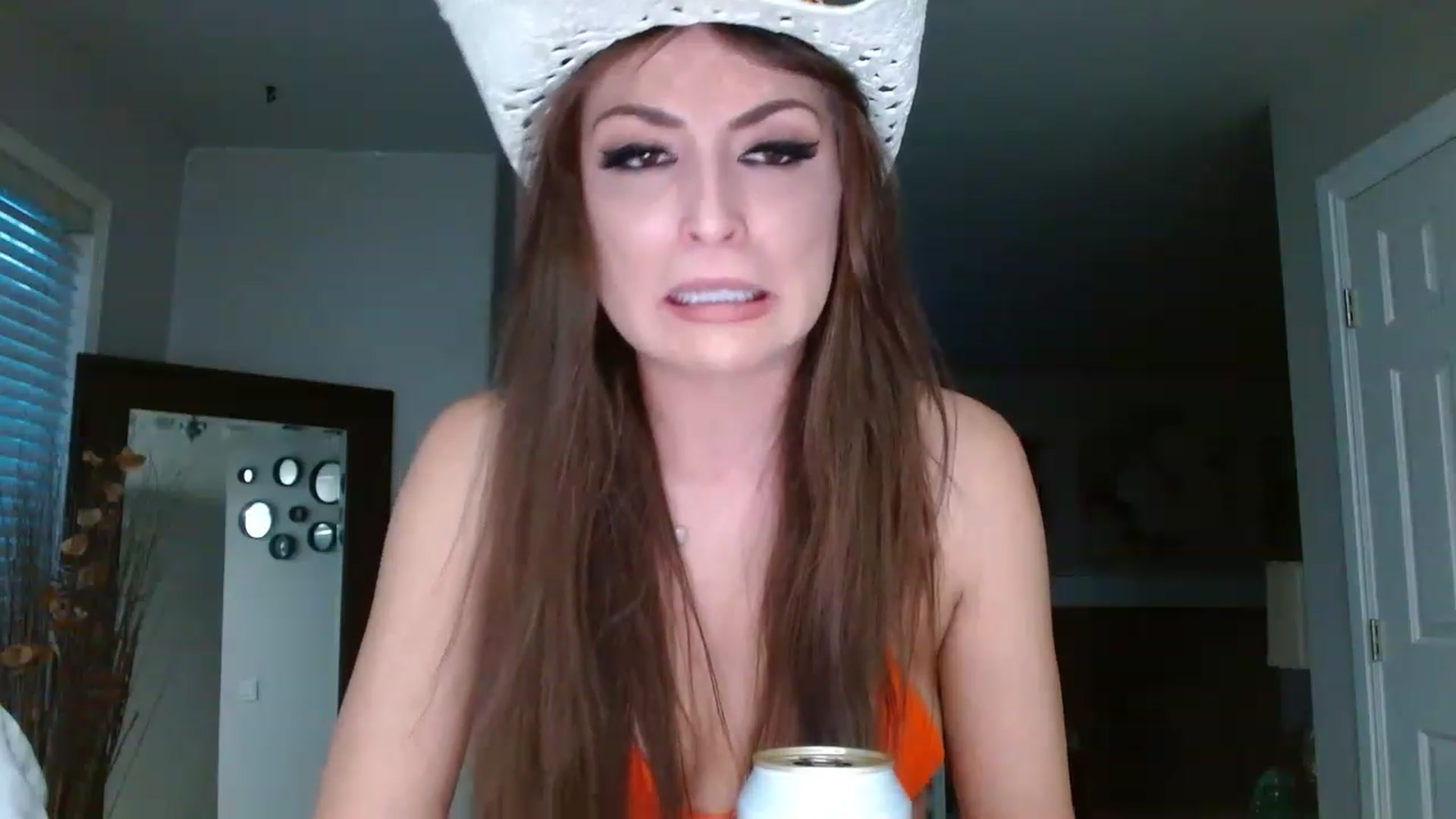 Gallery image thumbnail from Ciarra's myfreecams stream on, 05/06/2023, 04:57 image 8 of 20
