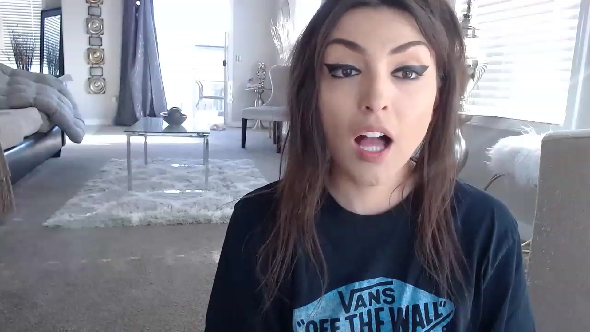 Gallery image thumbnail from Ciarra's myfreecams stream on, 05/08/2023, 24:58 image 8 of 20
