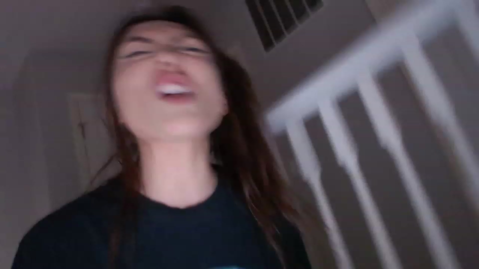 Gallery image thumbnail from Ciarra's myfreecams stream on, 05/08/2023, 24:58 image 11 of 20