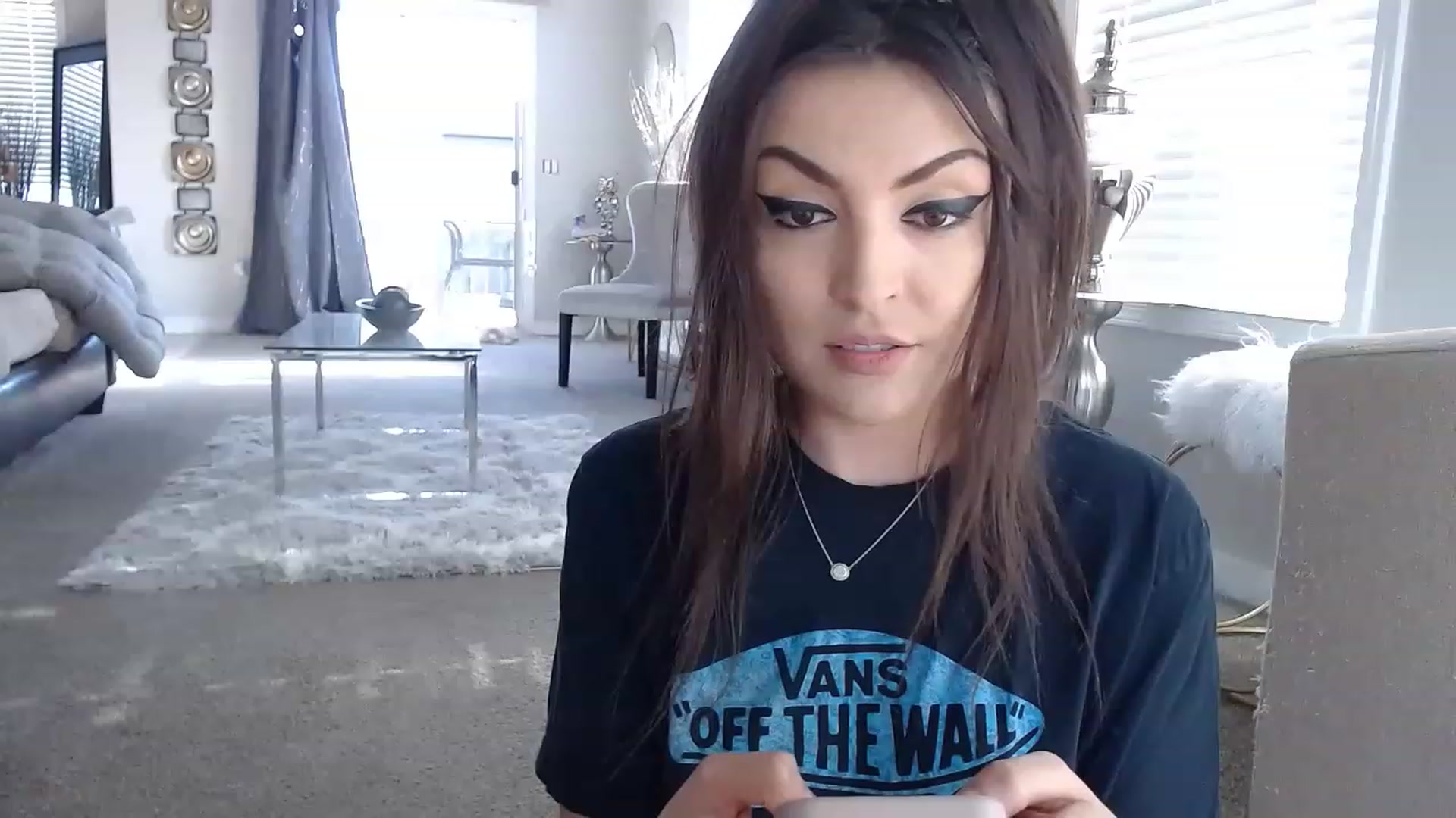 Gallery image thumbnail from Ciarra's myfreecams stream on, 05/08/2023, 24:58 image 3 of 20