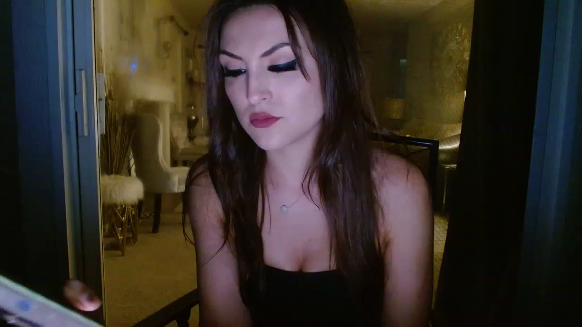 Gallery image thumbnail from Ciarra's myfreecams stream on, 05/20/2023, 05:59 image 17 of 20