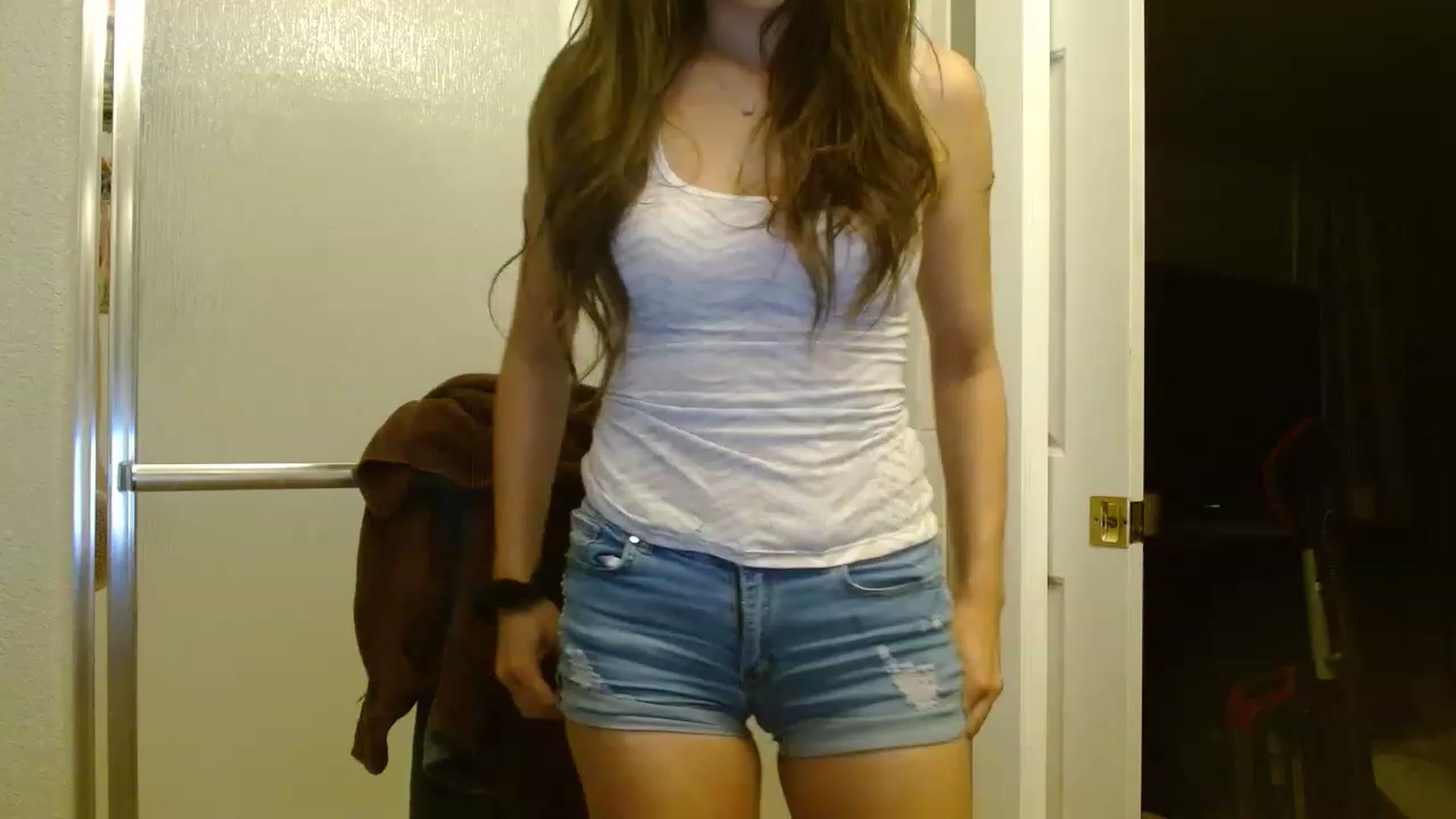 Gallery image thumbnail from Ciarra's myfreecams stream on, 05/20/2023, 05:59 image 3 of 20