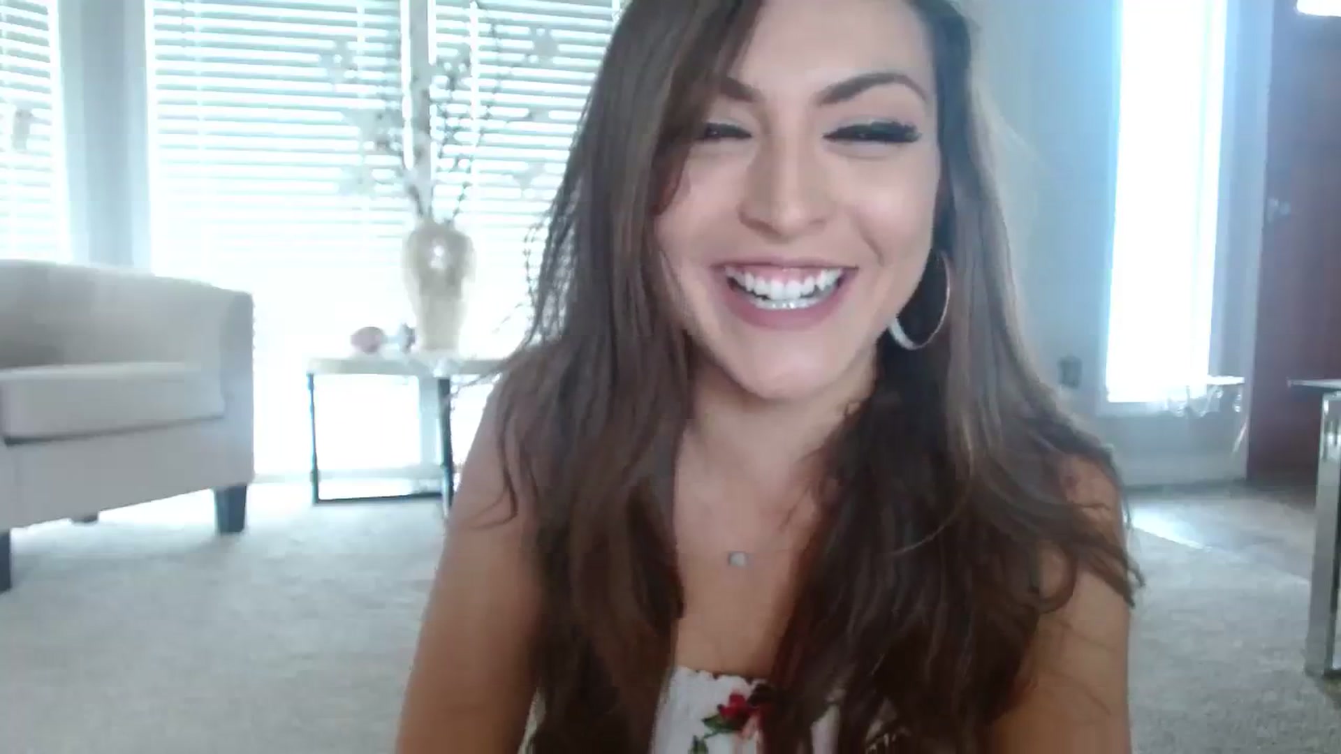 Gallery image thumbnail from Ciarra's myfreecams stream on, 08/17/2023, 23:17 image 15 of 20