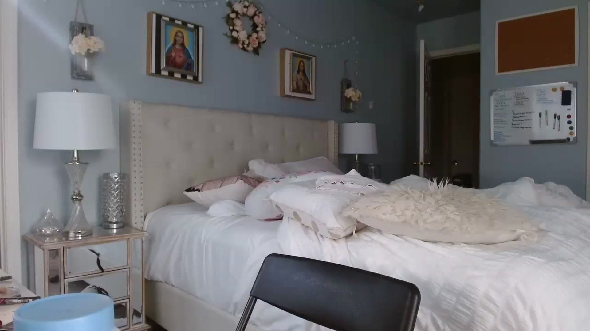 Gallery image thumbnail from Ciarra's myfreecams stream on, 08/18/2023, 02:03 image 16 of 20
