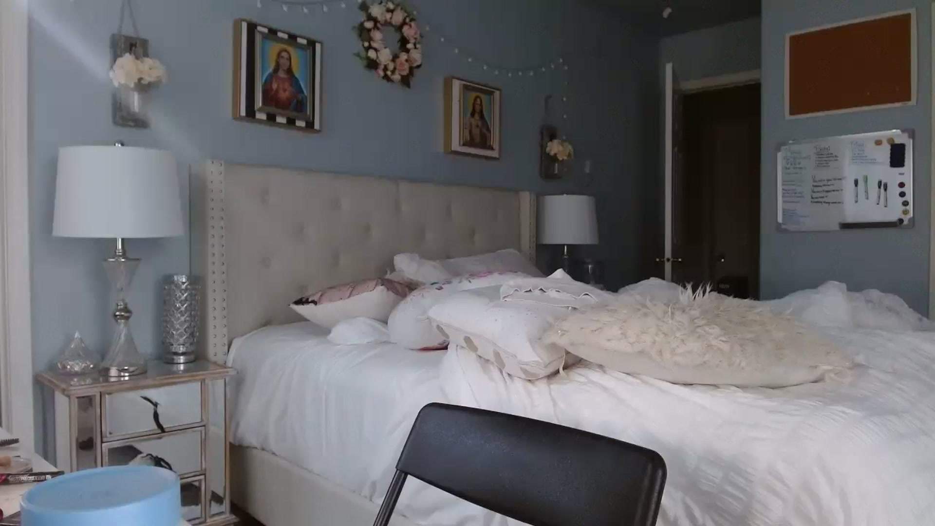 Gallery image thumbnail from Ciarra's myfreecams stream on, 08/18/2023, 02:03 image 15 of 20