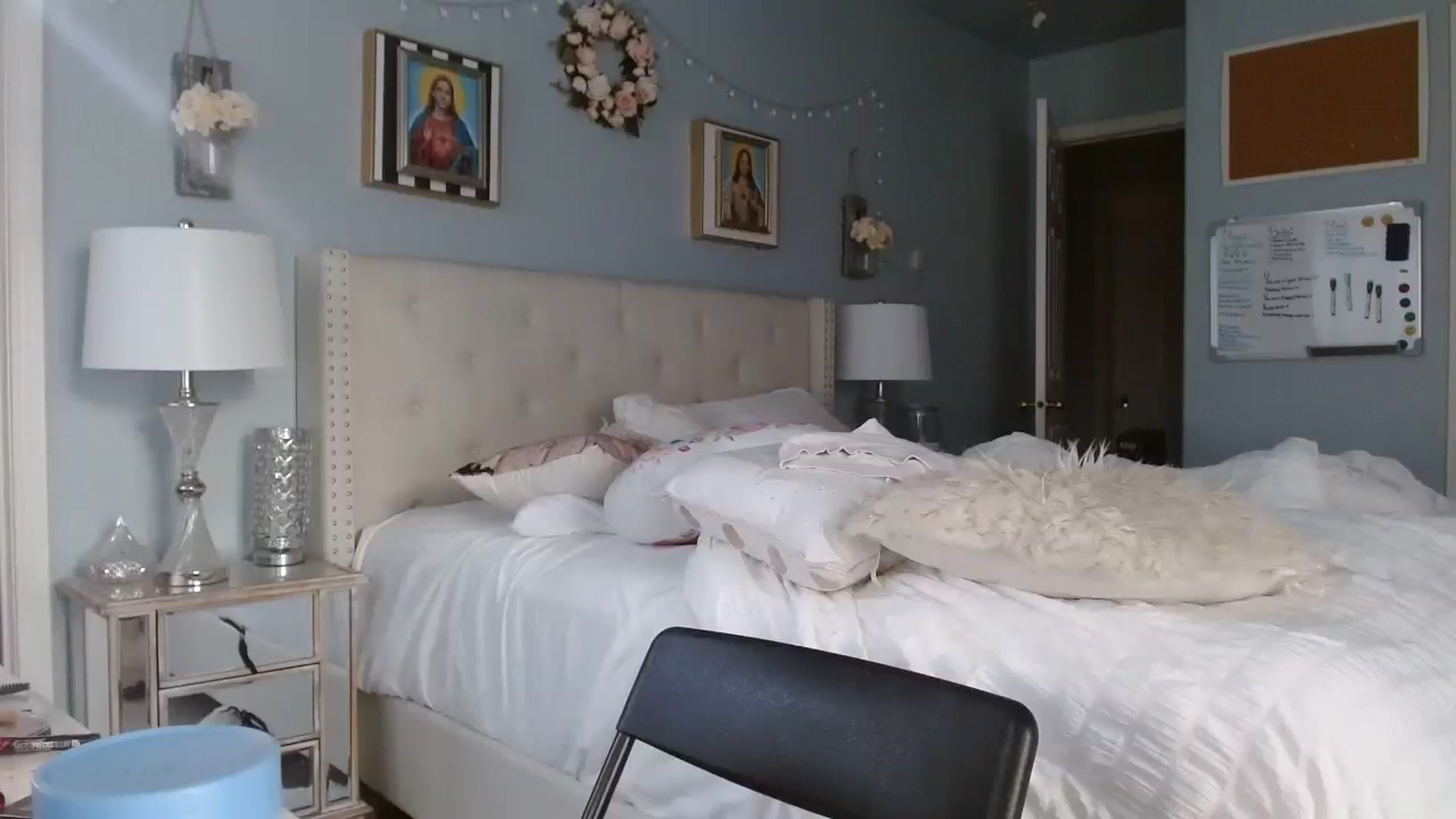 Gallery image thumbnail from Ciarra's myfreecams stream on, 08/18/2023, 02:07 image 17 of 20