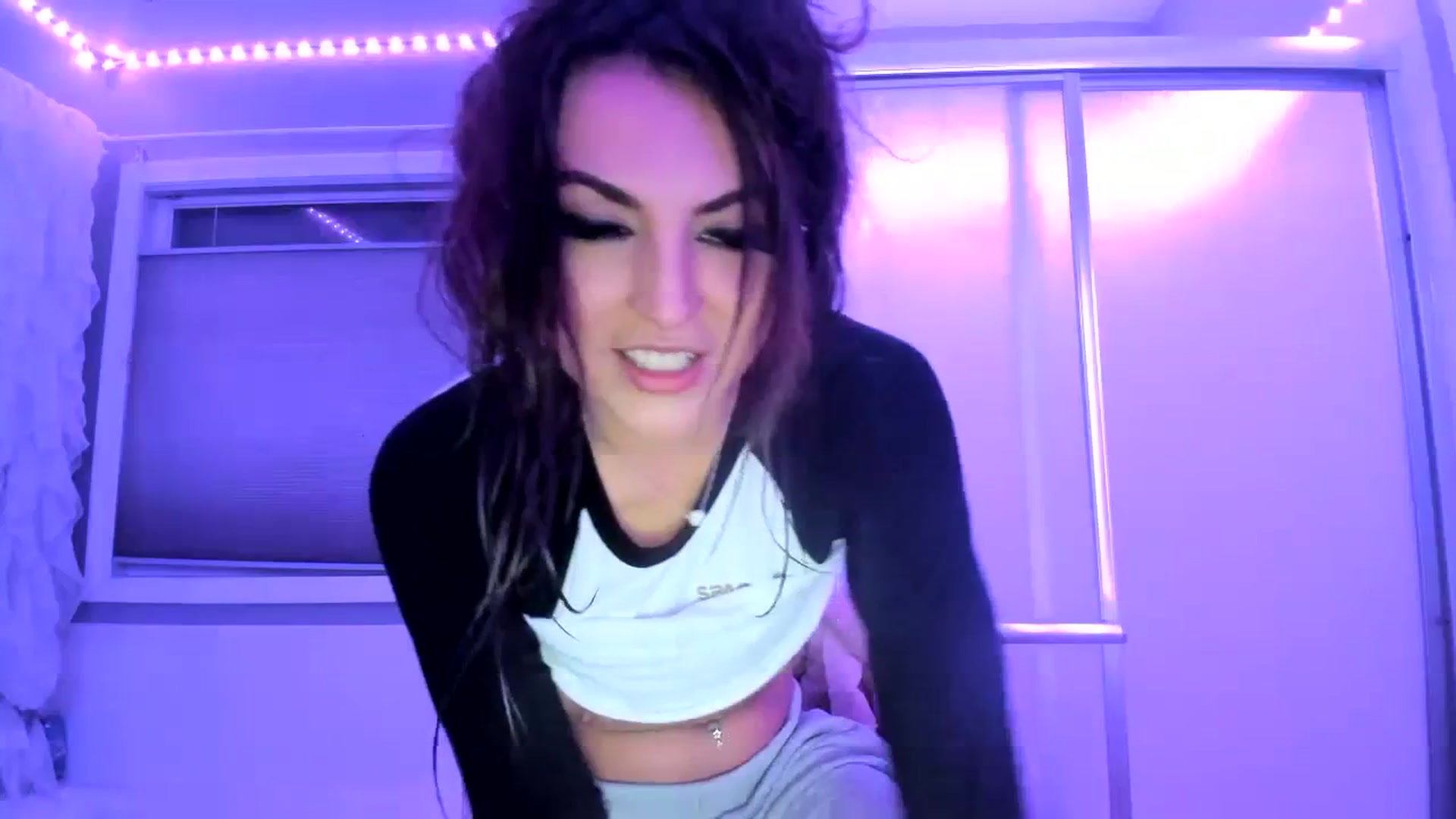 Gallery image thumbnail from Ciarra's myfreecams stream on, 11/12/2023, 12:04 image 10 of 20