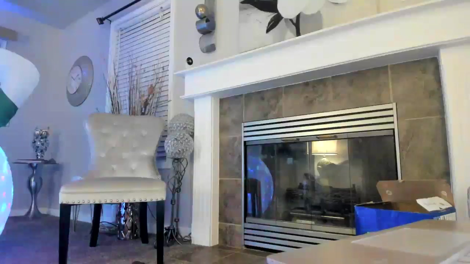 Gallery image thumbnail from Ciarra's myfreecams stream on, 11/19/2023, 08:48 image 7 of 20