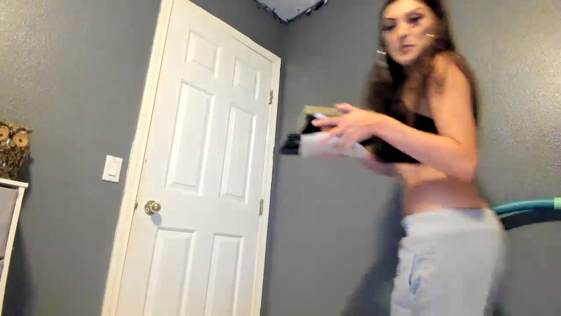 Gallery image thumbnail from Ciarra's myfreecams stream on, 11/21/2023, 04:59 image 9 of 20
