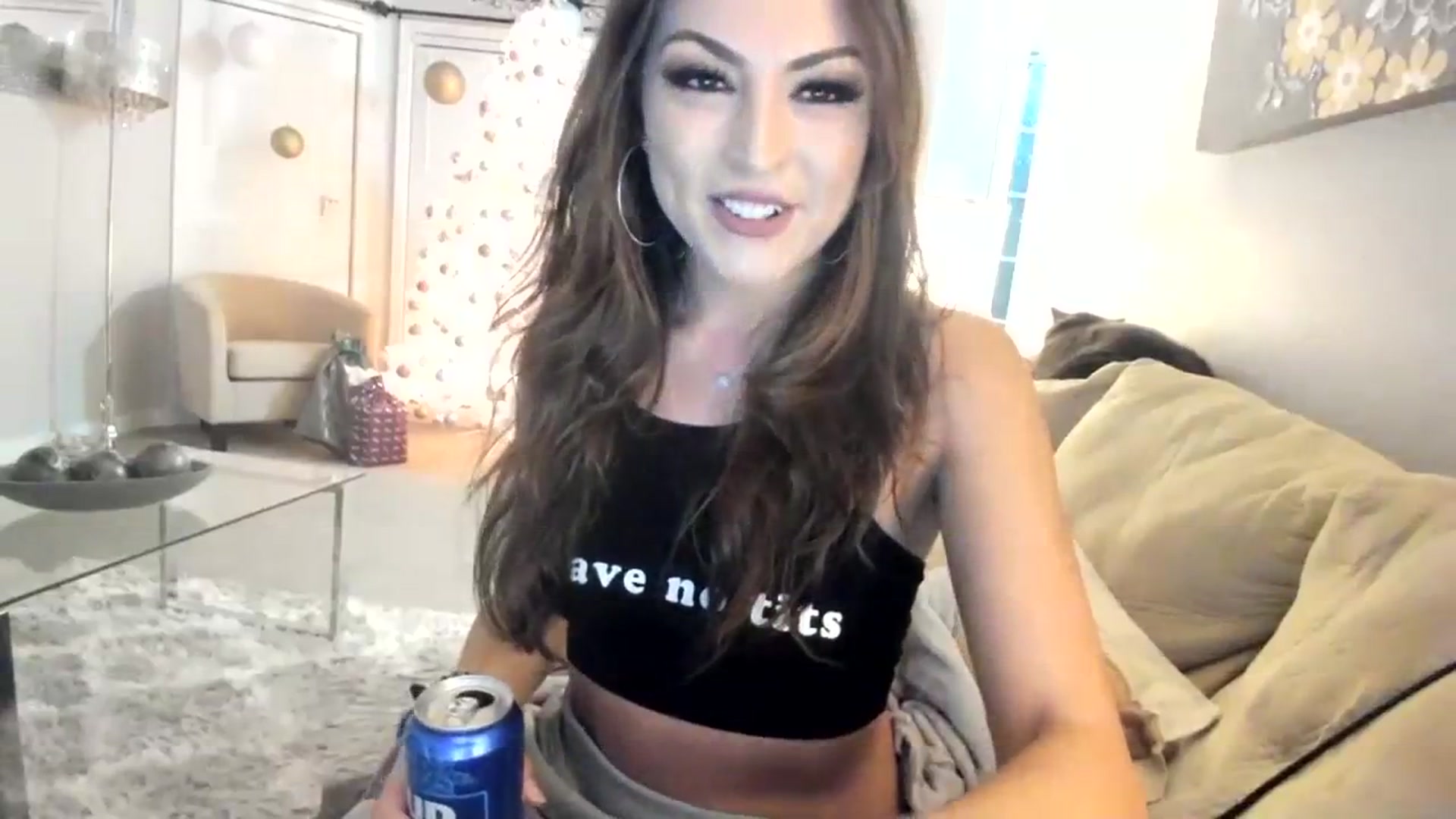 Gallery image thumbnail from Ciarra's myfreecams stream on, 11/21/2023, 04:59 image 6 of 20