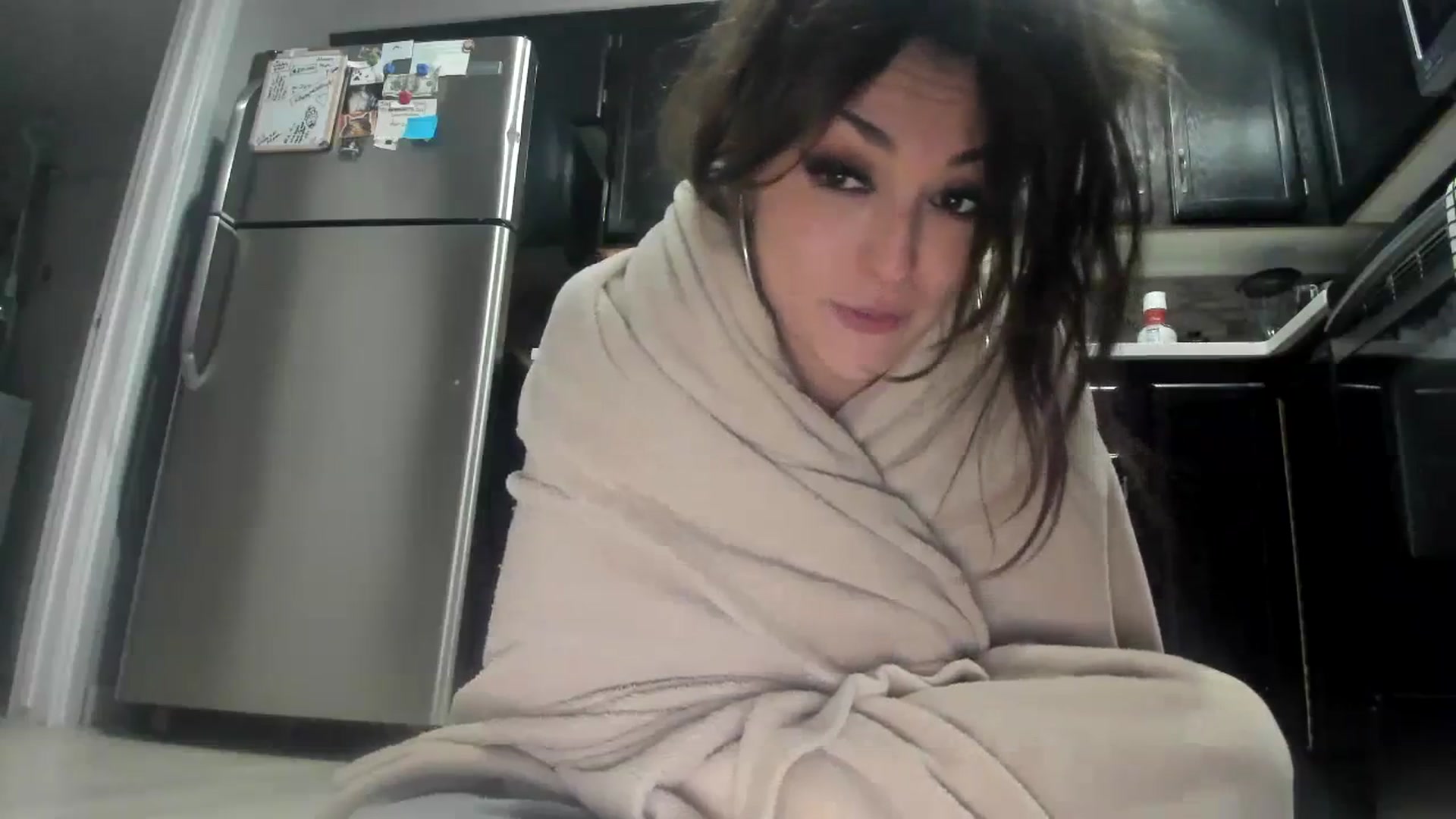 Gallery image thumbnail from Ciarra's myfreecams stream on, 11/21/2023, 09:03 image 17 of 20