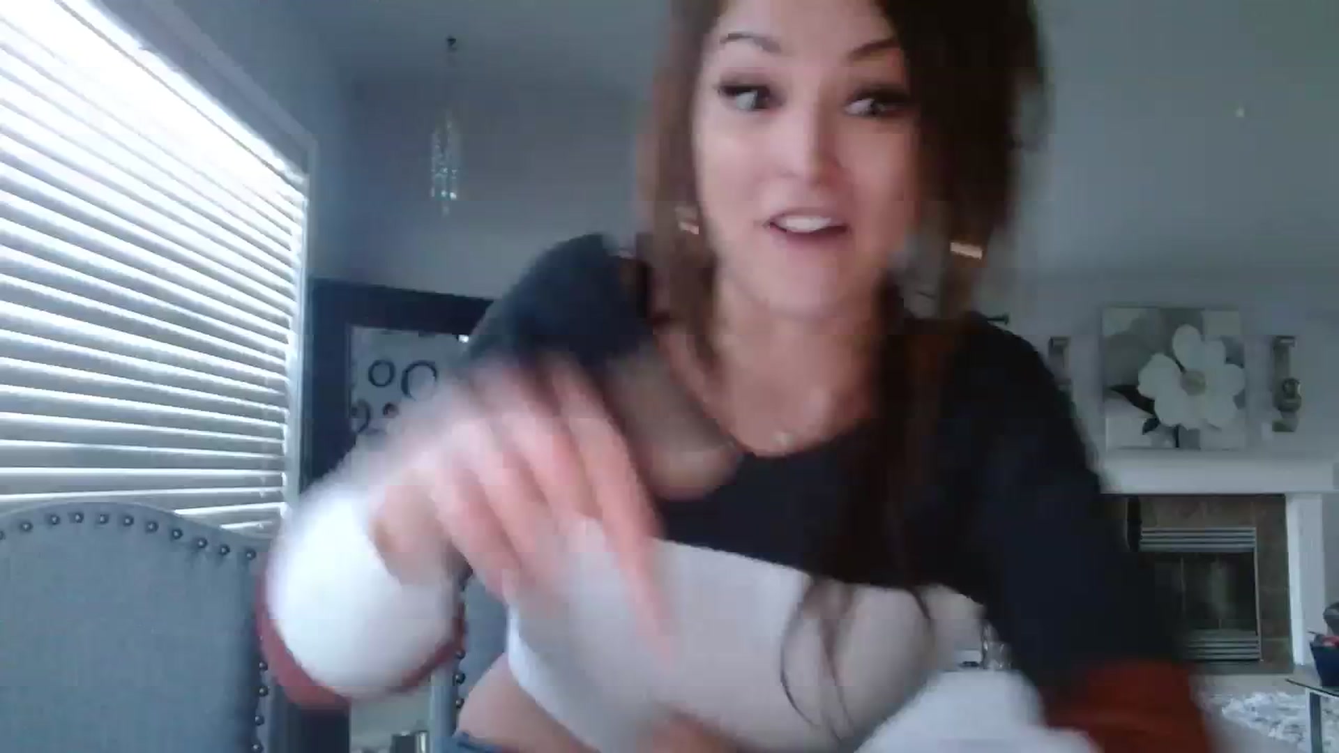 Gallery image thumbnail from Ciarra's myfreecams stream on, 01/30/2024, 03:49 image 4 of 20