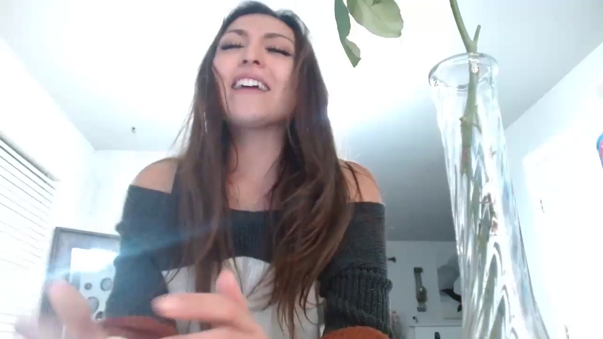 Gallery image thumbnail from Ciarra's myfreecams stream on, 01/30/2024, 03:49 image 9 of 20