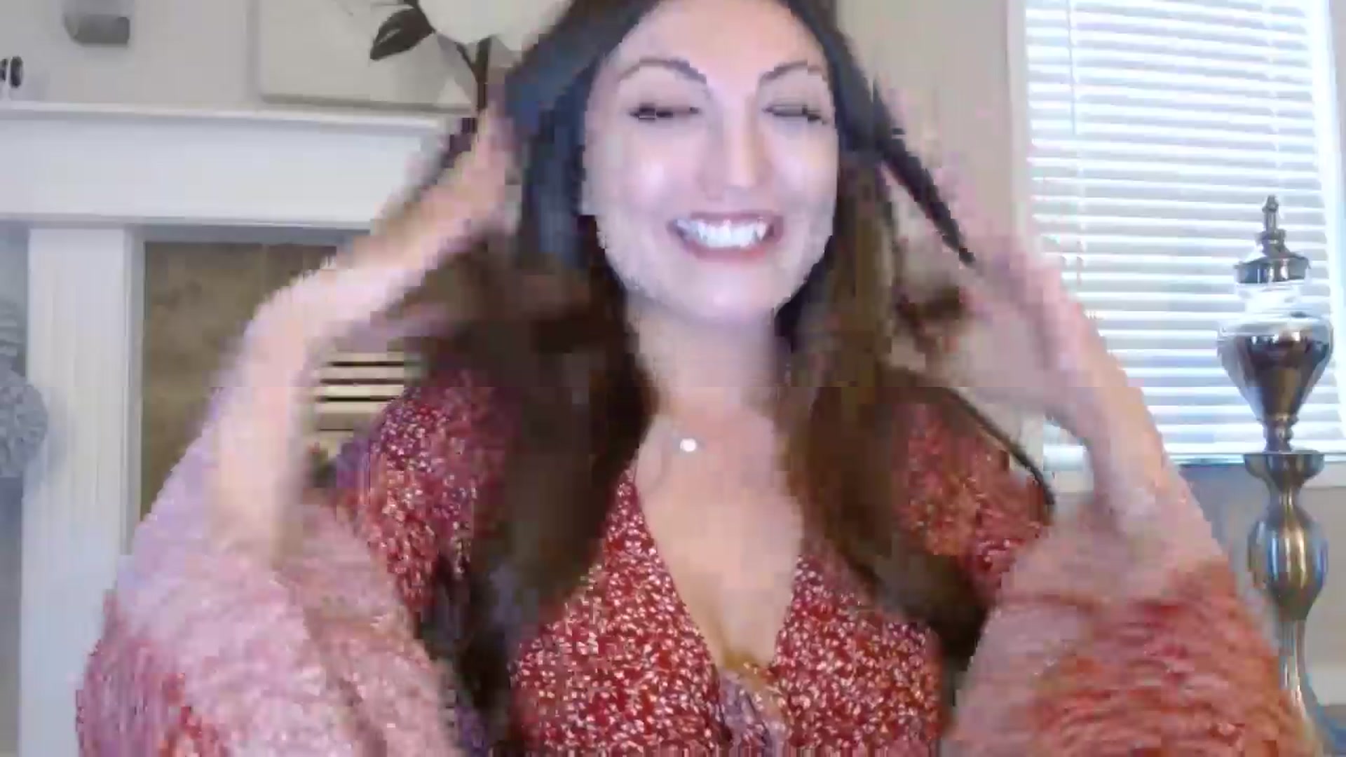 Gallery image thumbnail from Ciarra's myfreecams stream on, 05/04/2024, 03:48 image 13 of 20