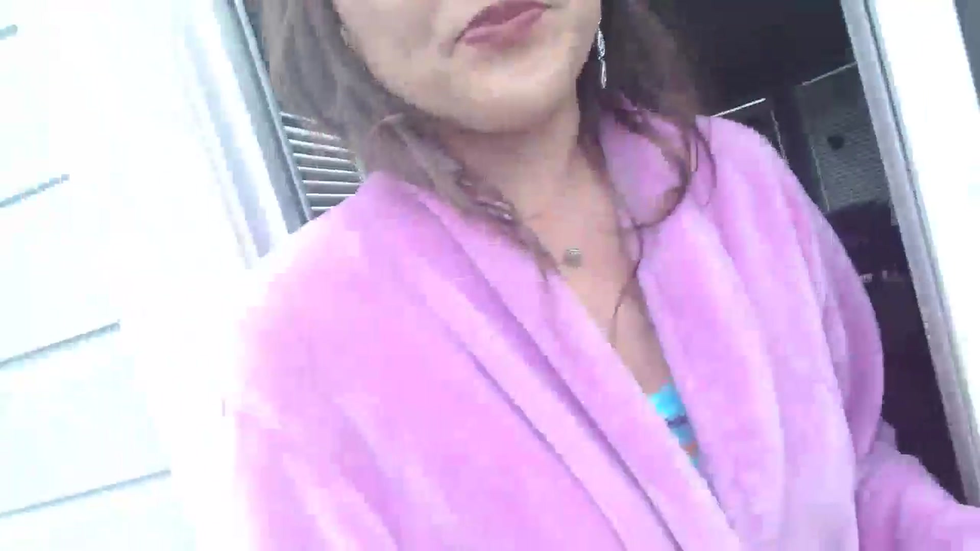Gallery image thumbnail from Ciarra's myfreecams stream on, 05/25/2024, 05:23 image 4 of 20