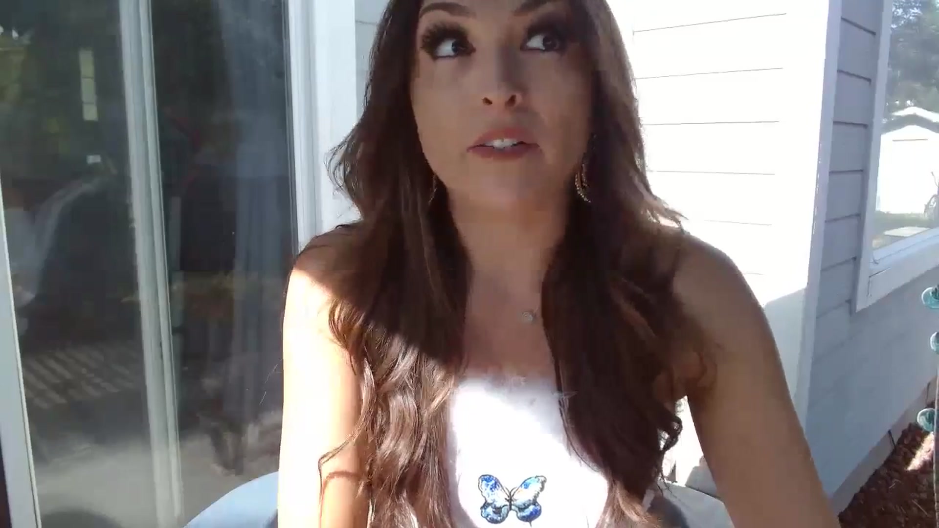 Gallery image thumbnail from Ciarra's myfreecams stream on, 06/17/2024, 24:01 image 19 of 20