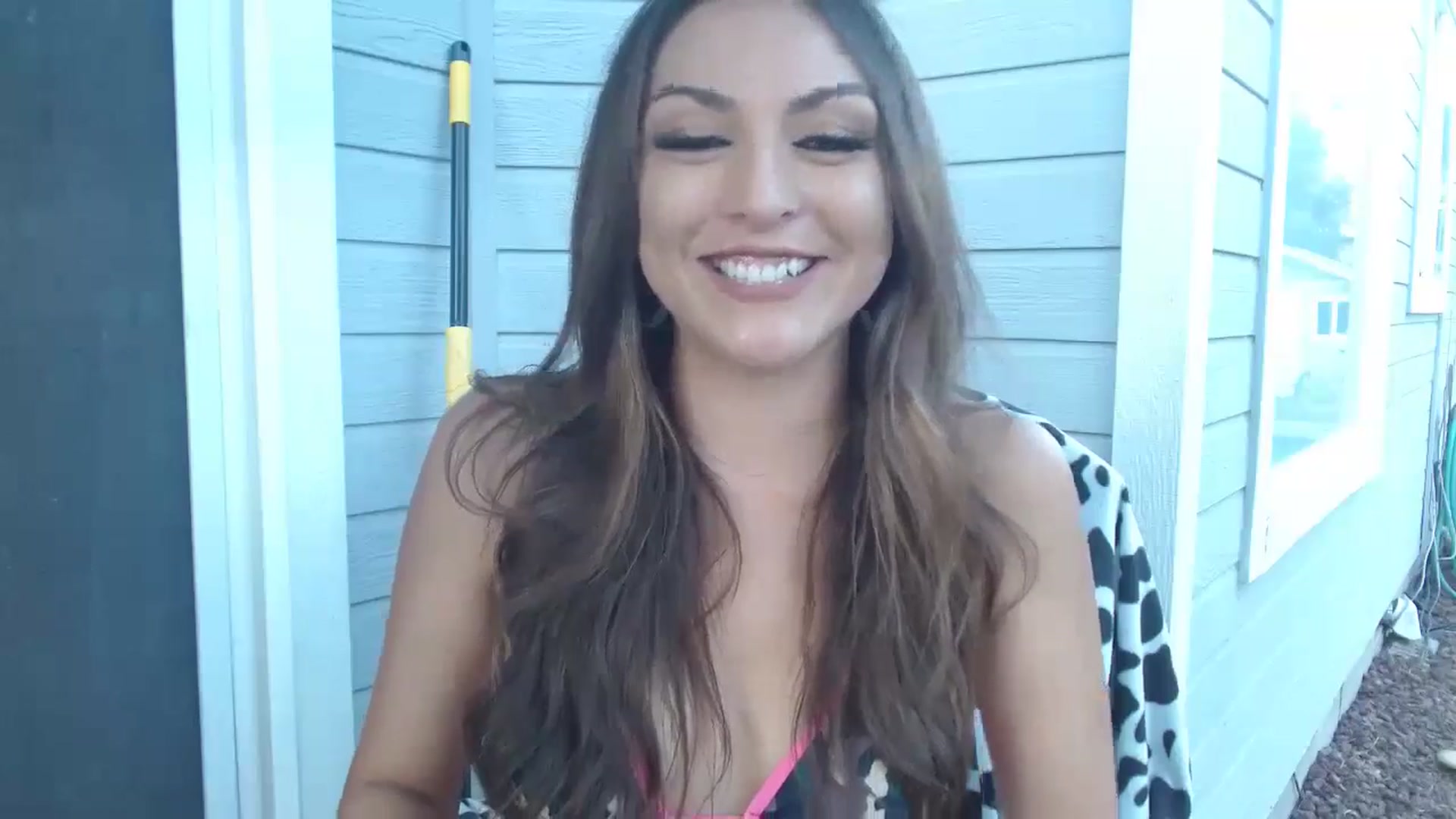 Gallery image thumbnail from Ciarra's myfreecams stream on, 06/23/2024, 04:08 image 16 of 20