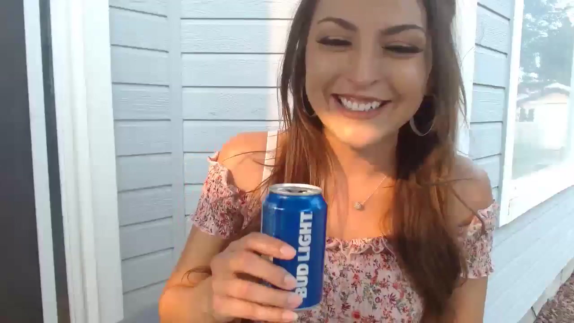 Gallery image thumbnail from Ciarra's myfreecams stream on, 07/26/2024, 03:03 image 4 of 20