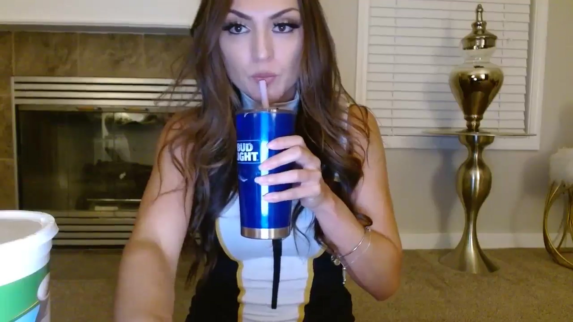 Gallery image thumbnail from Ciarra's myfreecams stream on, 10/27/2024, 03:35 image 7 of 20