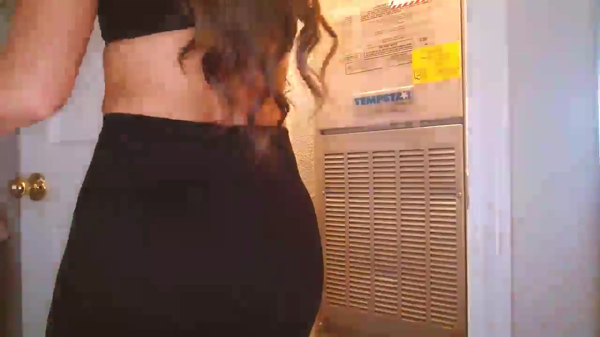 Gallery image thumbnail from Ciarra's myfreecams stream on, 04/19/2025, 03:45 image 8 of 20