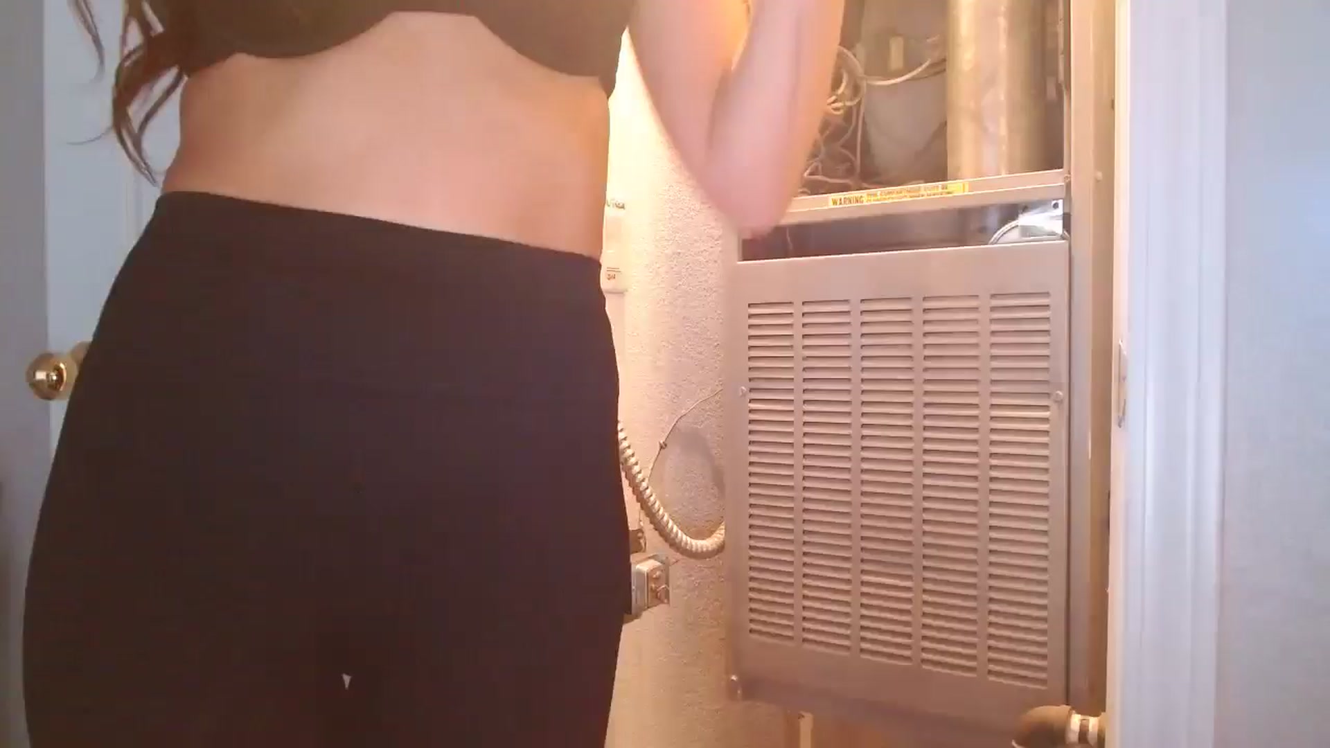 Gallery image thumbnail from Ciarra's myfreecams stream on, 04/19/2025, 03:45 image 6 of 20
