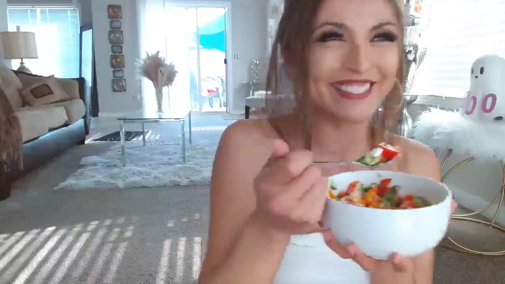 Gallery image thumbnail from Ciarra's myfreecams stream on, 04/25/2025, 01:46 image 9 of 20