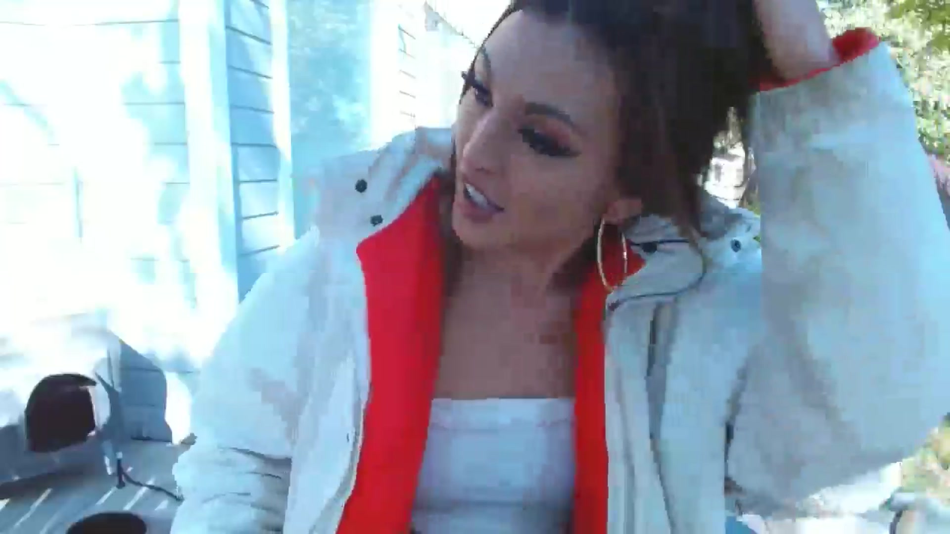 Gallery image thumbnail from Ciarra's myfreecams stream on, 04/25/2025, 01:46 image 10 of 20