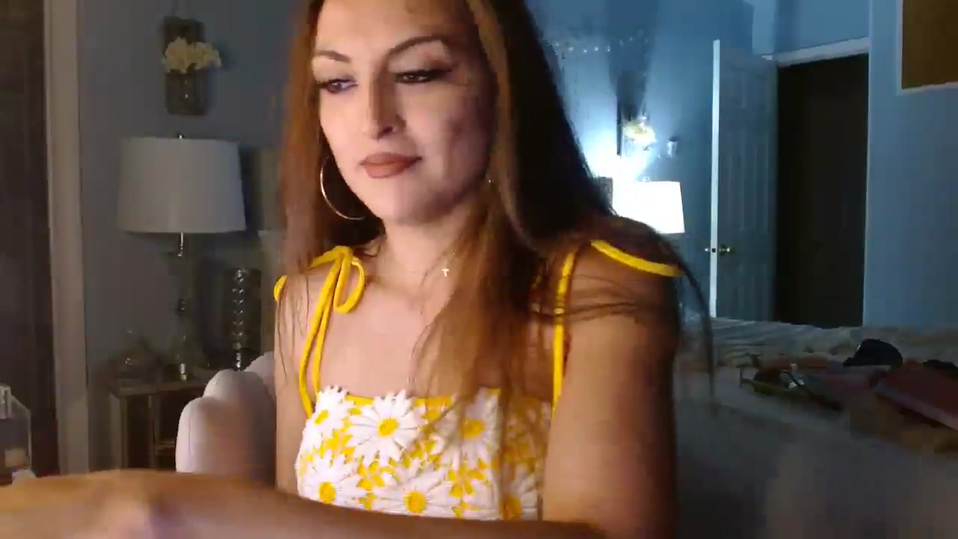 Gallery image thumbnail from Ciarra's myfreecams stream on, 05/25/2025, 04:44 image 17 of 20