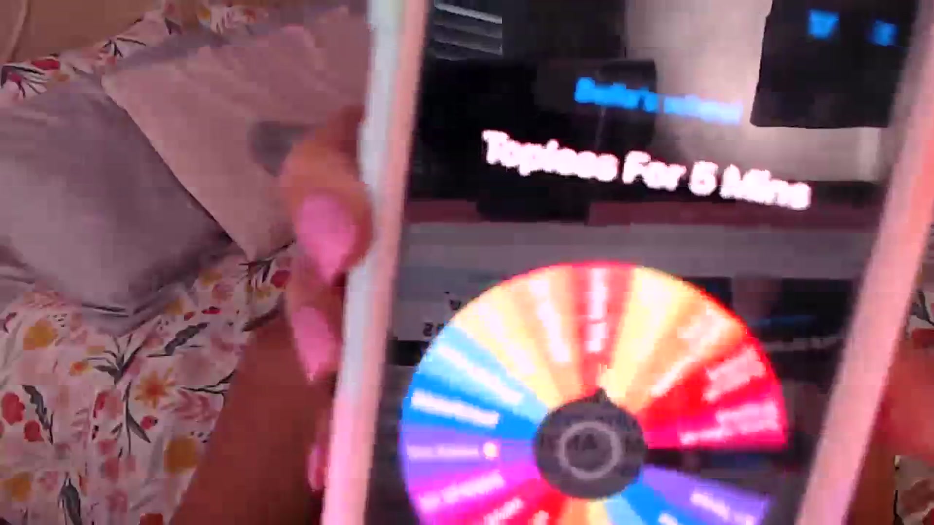 Gallery image thumbnail from CinderbellaXo's myfreecams stream on, 04/04/2024, 19:04 image 9 of 20