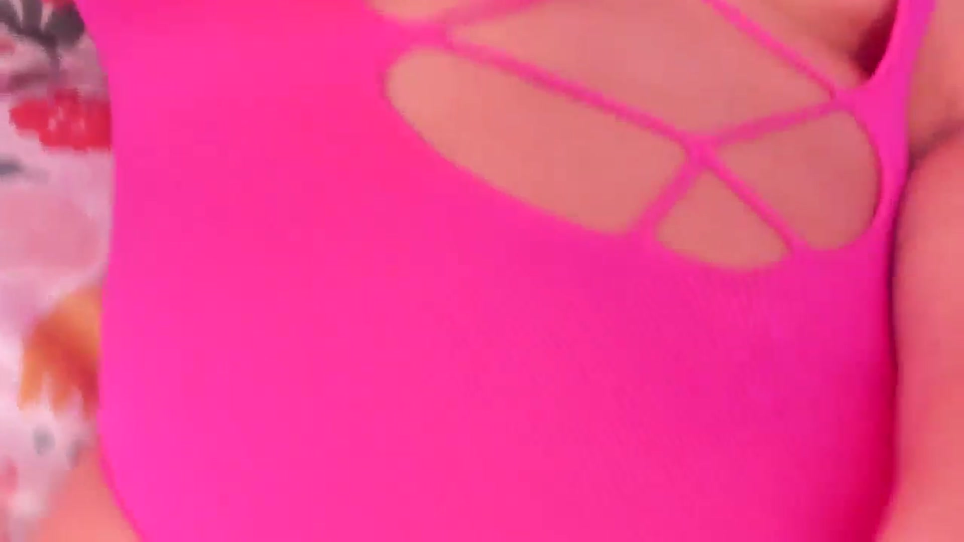 Gallery image thumbnail from CinderbellaXo's myfreecams stream on, 08/27/2024, 21:00 image 14 of 20