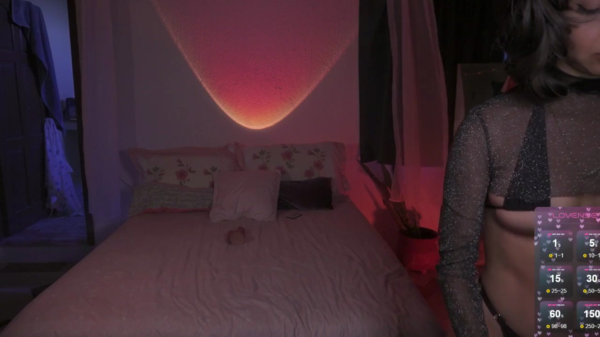 Gallery image thumbnail from Cinderella36's myfreecams stream on, 03/25/2024, 12:54 image 8 of 20