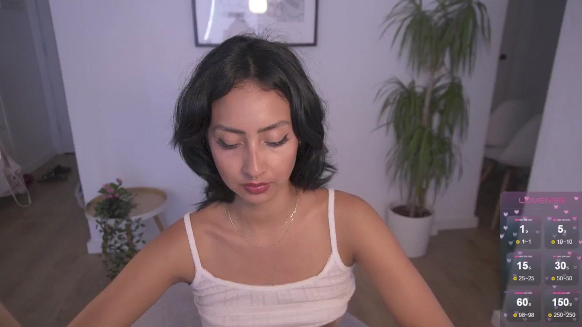 Gallery image thumbnail from Cinderella36's myfreecams stream on, 05/14/2024, 16:34 image 1 of 20