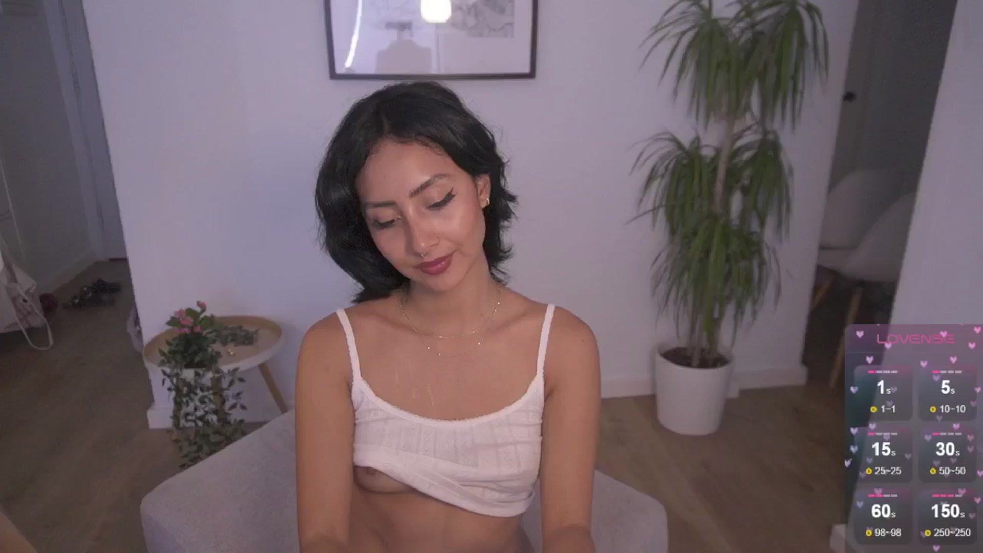 Gallery image thumbnail from Cinderella36's myfreecams stream on, 05/14/2024, 16:34 image 8 of 20