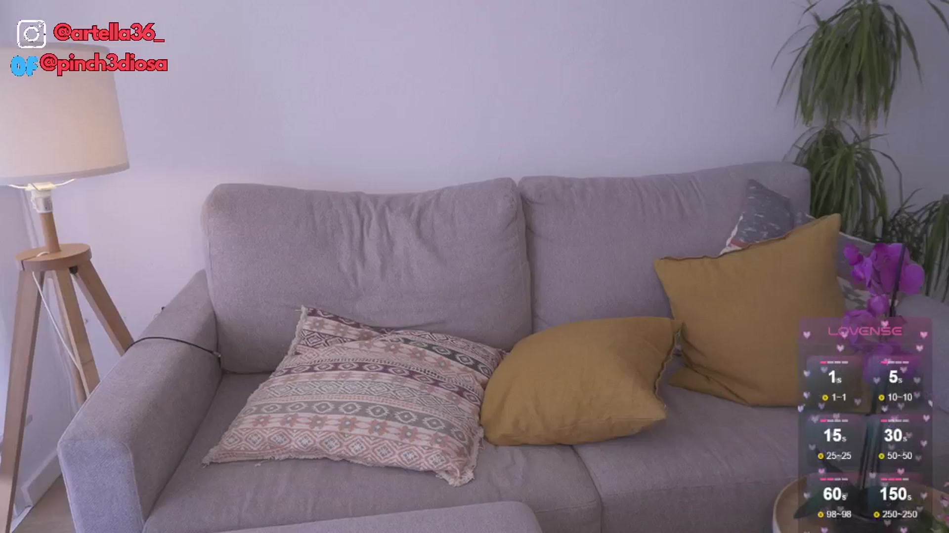 Gallery image thumbnail from Cinderella36's myfreecams stream on, 05/31/2024, 16:05 image 9 of 20