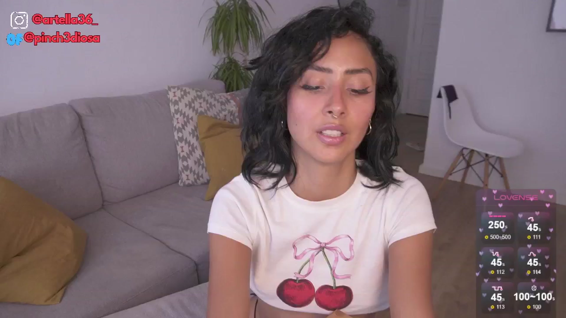 Gallery image thumbnail from Cinderella36's myfreecams stream on, 06/08/2024, 16:38 image 15 of 20