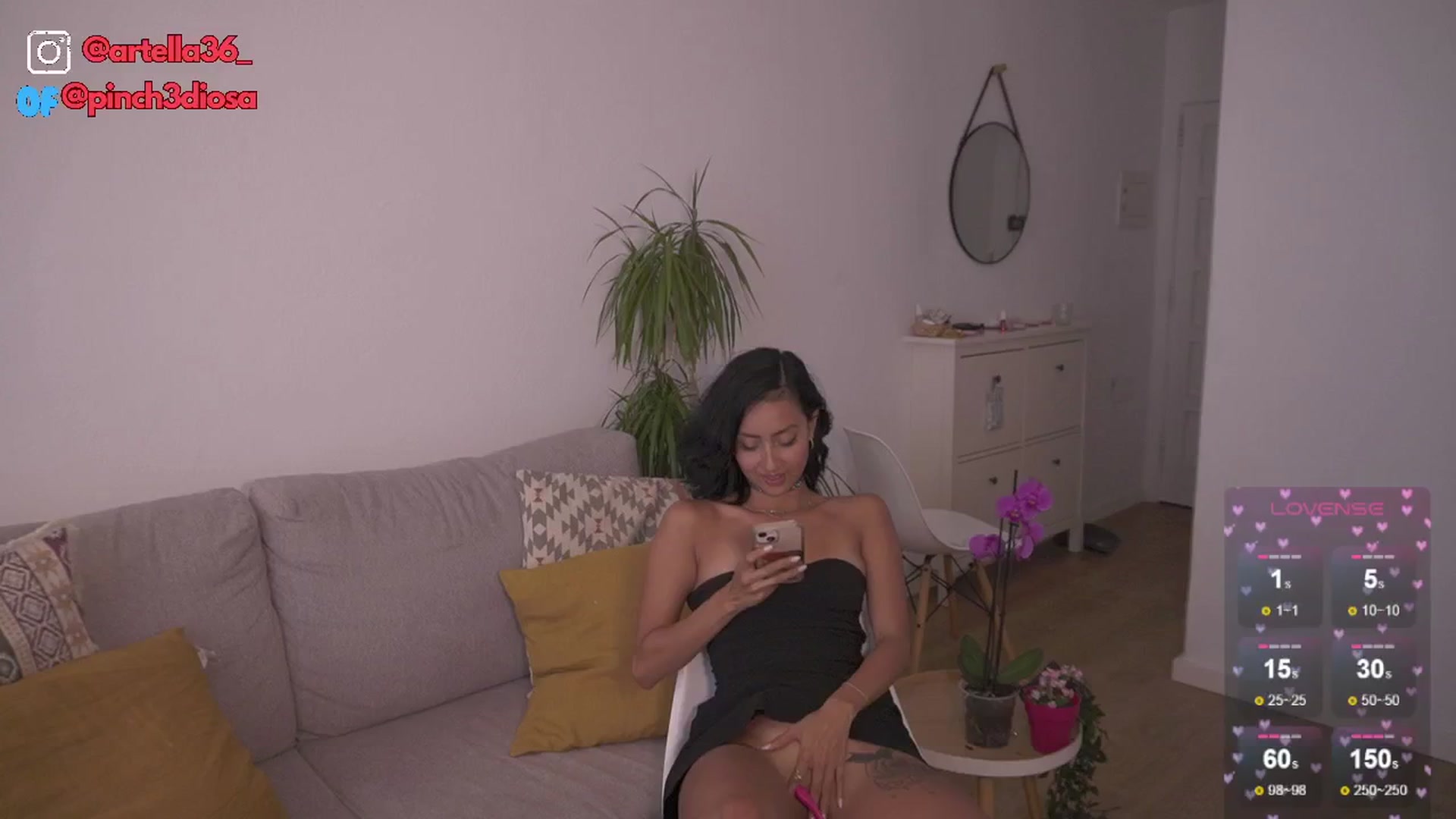 Gallery image thumbnail from Cinderella36's myfreecams stream on, 06/12/2024, 16:59 image 19 of 20