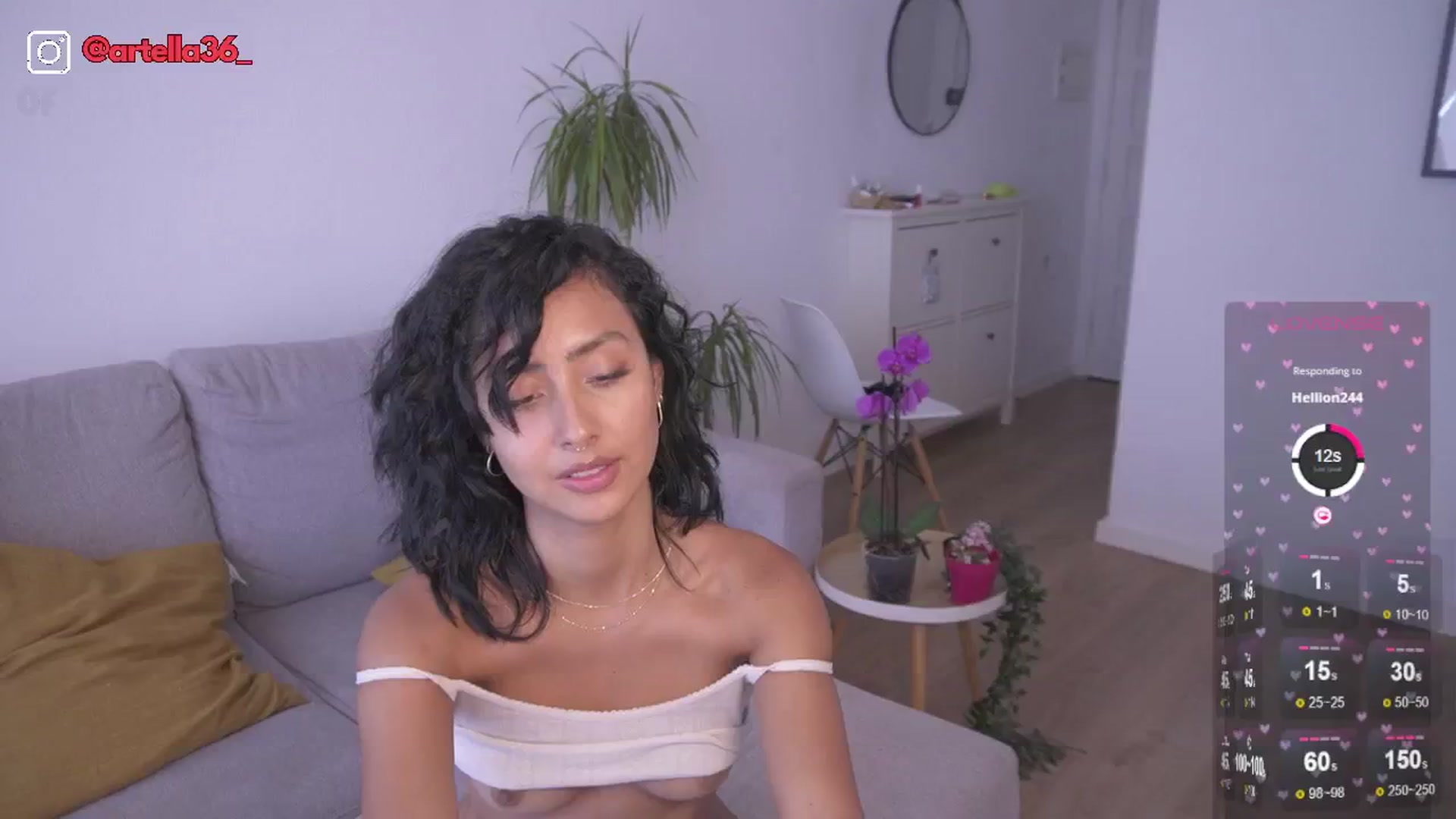 Gallery image thumbnail from Cinderella36's myfreecams stream on, 06/13/2024, 12:54 image 13 of 20