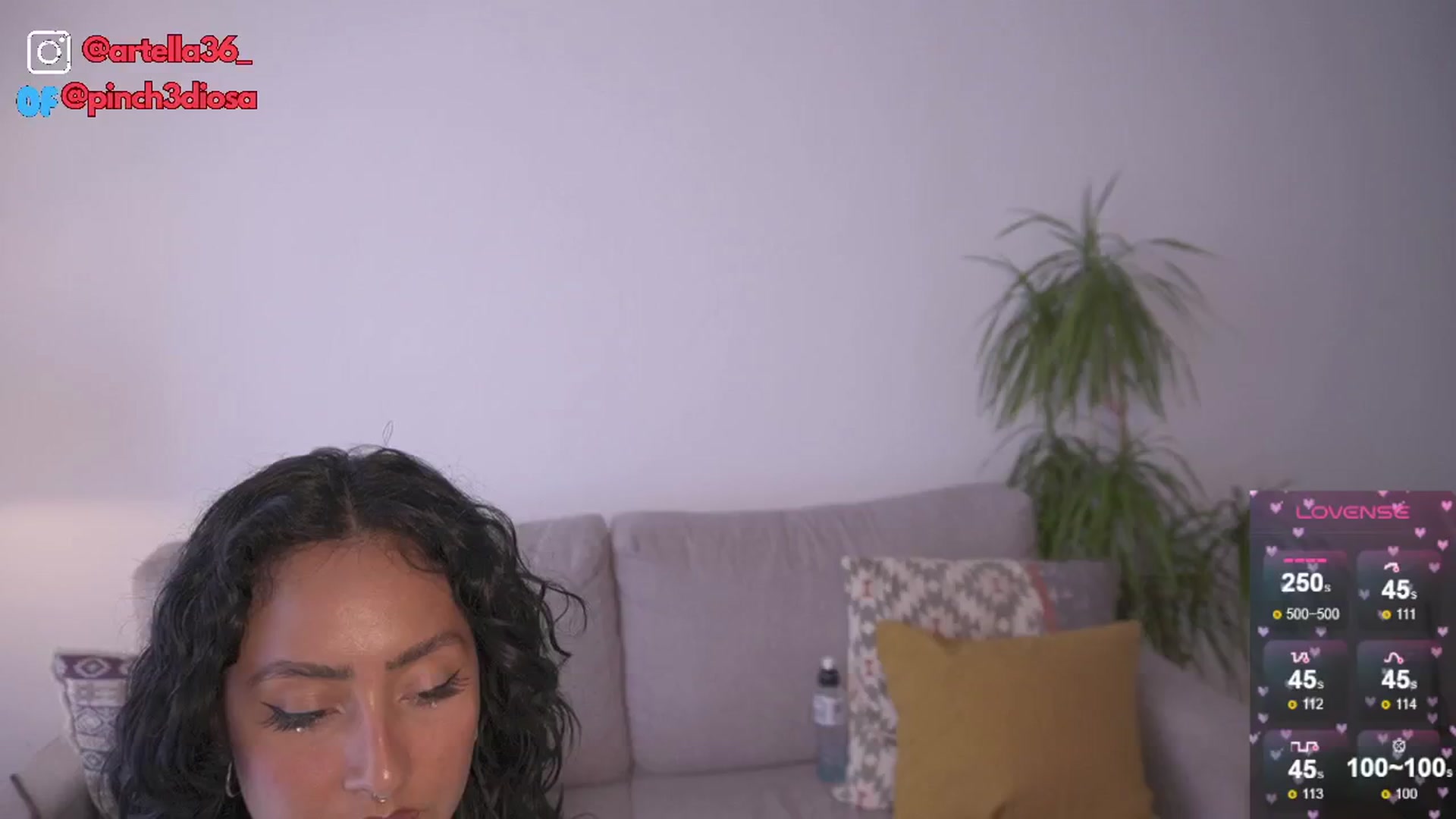 Gallery image thumbnail from Cinderella36's myfreecams stream on, 06/28/2024, 15:56 image 1 of 20