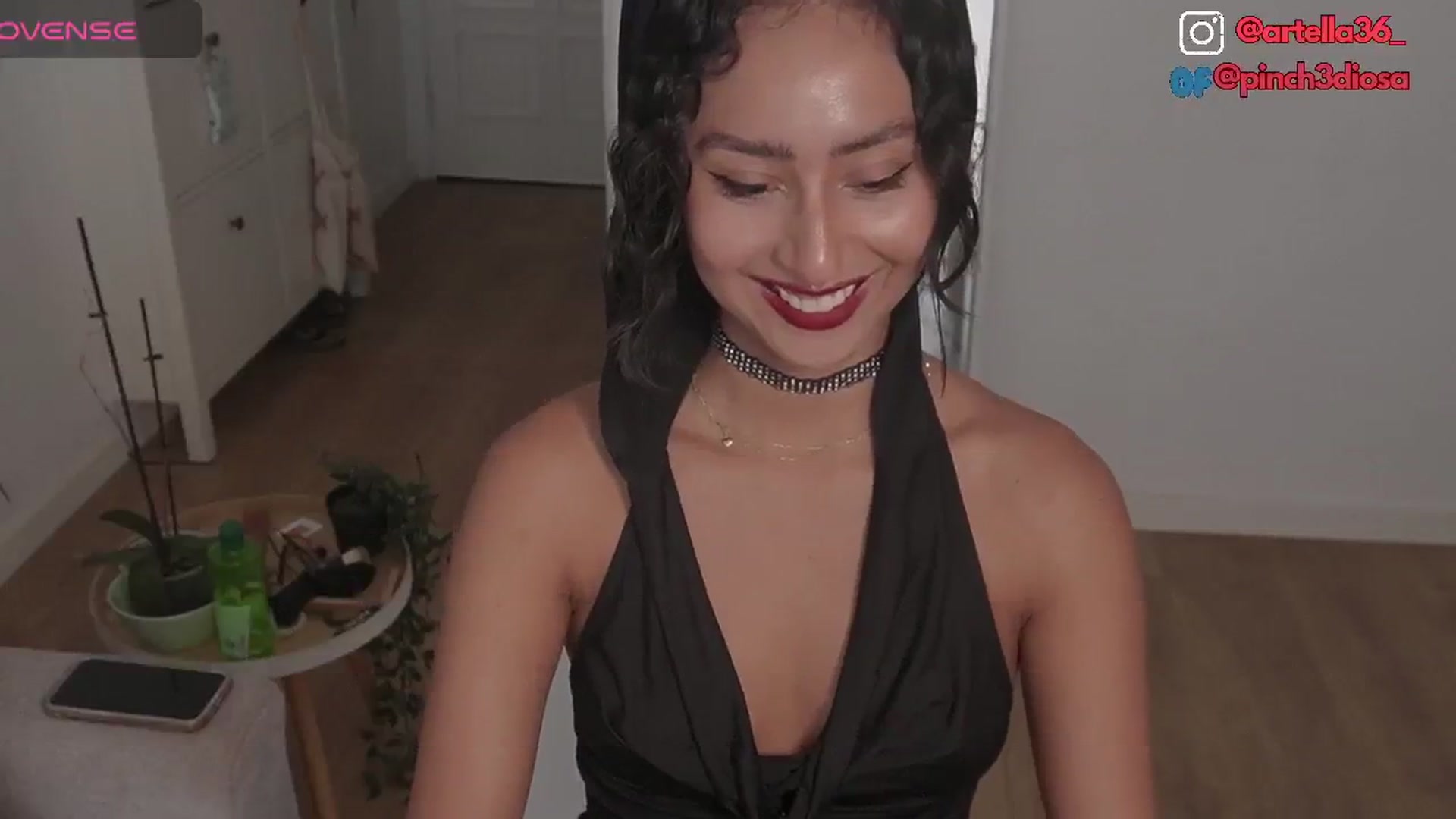 Gallery image thumbnail from Cinderella36's myfreecams stream on, 08/31/2024, 13:32 image 11 of 20