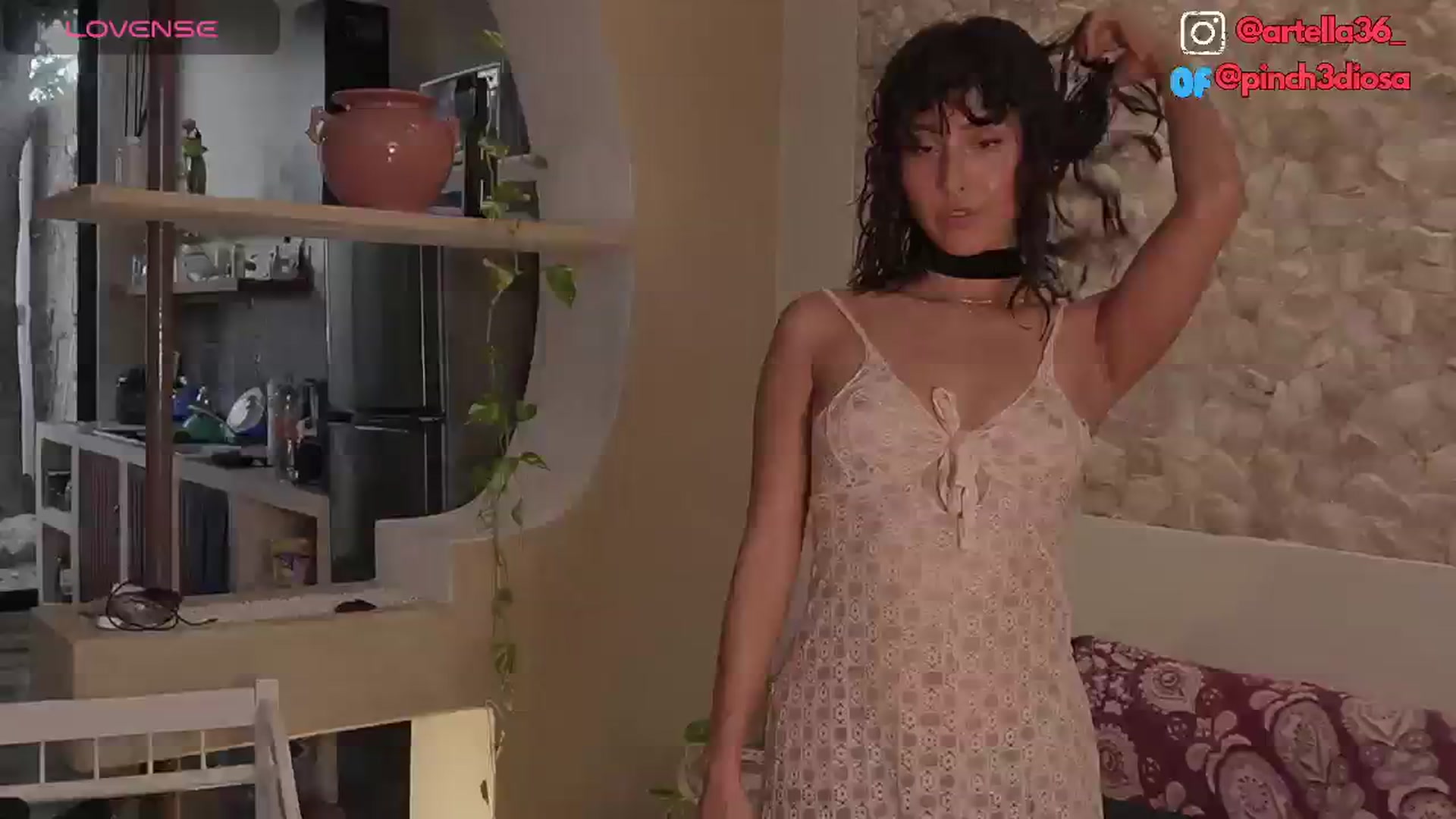 Gallery image thumbnail from Cinderella36's myfreecams stream on, 10/22/2024, 14:06 image 6 of 20