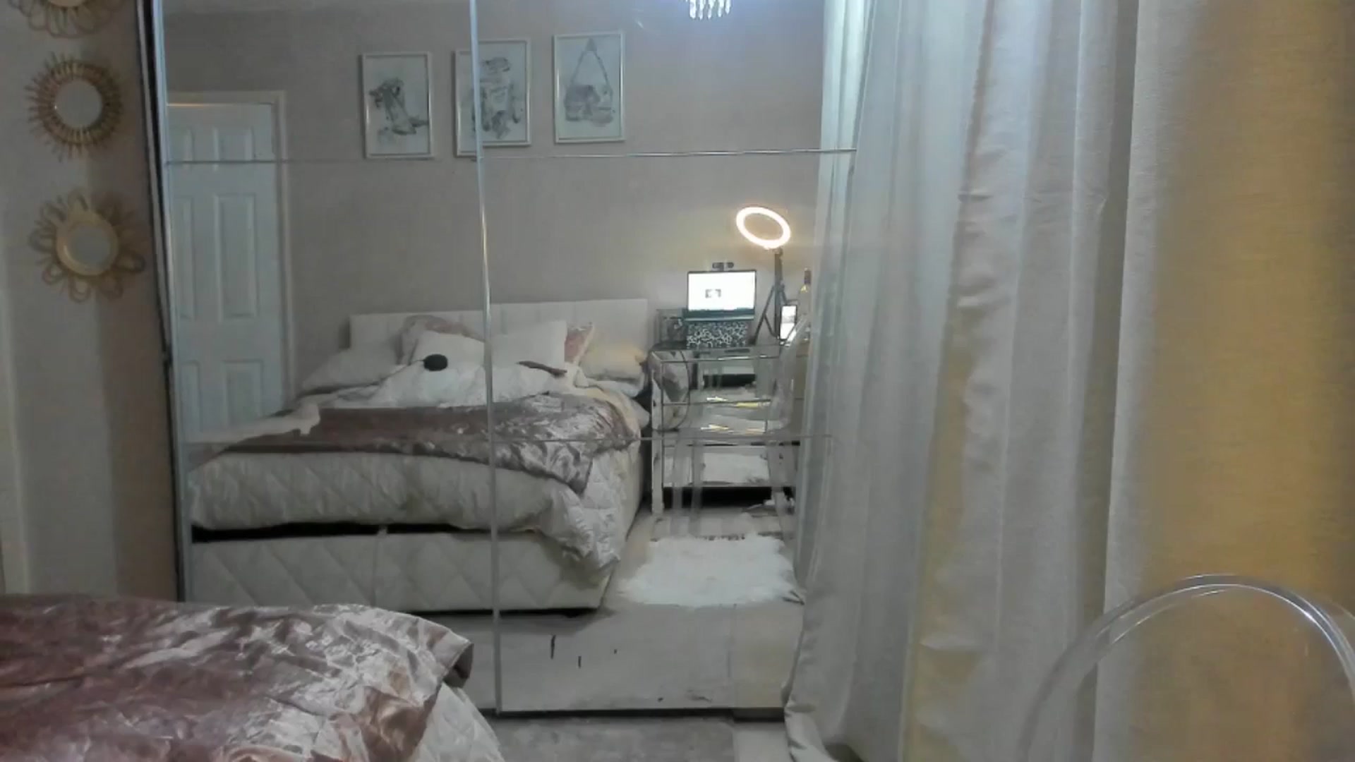 Gallery image thumbnail from Cindi_blue's myfreecams stream on, 10/25/2025, 20:39 image 20 of 20