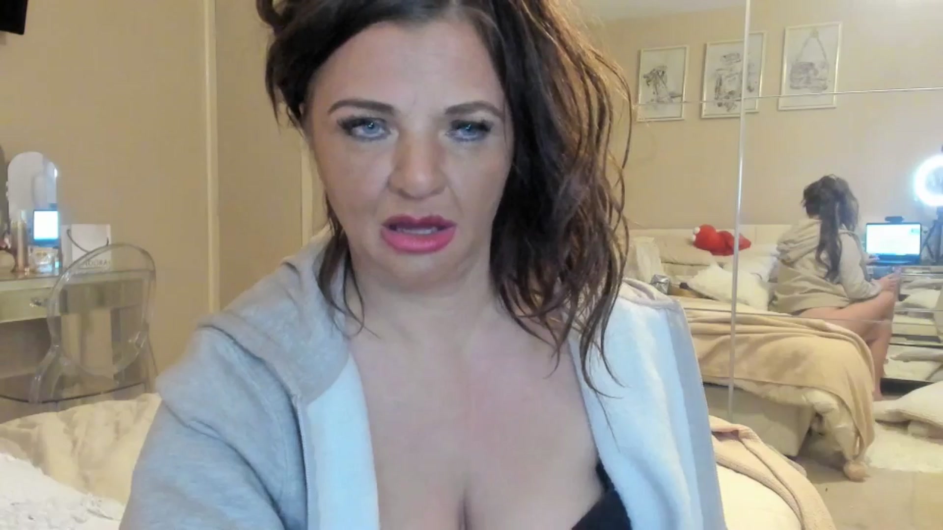 Gallery image thumbnail from Cindi_blue's myfreecams stream on, 01/01/2026, 23:21 image 8 of 20