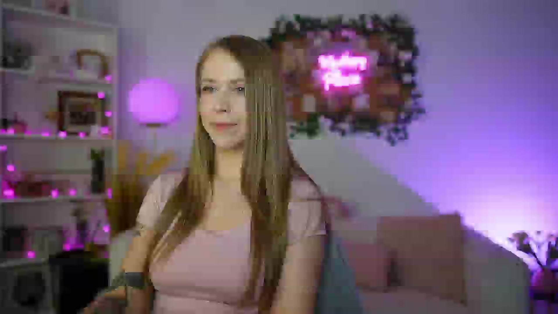 Gallery image thumbnail from Cindy_Grey's myfreecams stream on, 08/10/2025, 22:55 image 16 of 20
