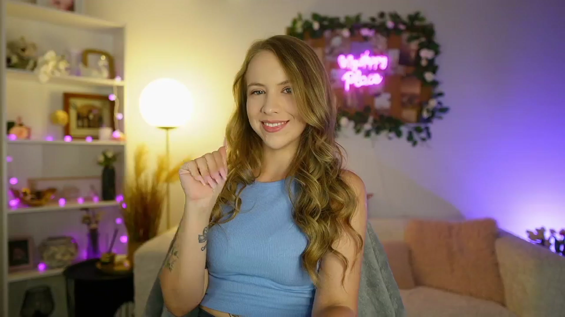 Gallery image thumbnail from Cindy_Grey's myfreecams stream on, 08/25/2025, 19:08 image 5 of 20