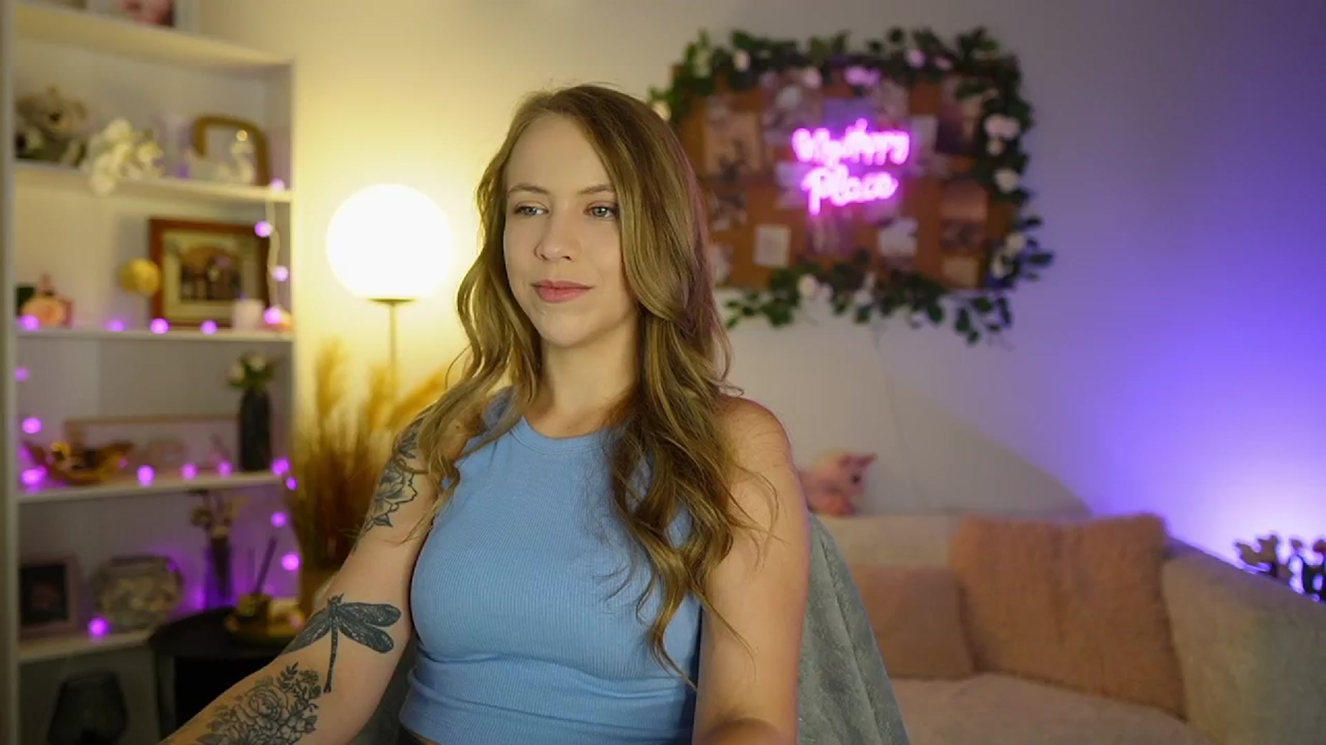 Gallery image thumbnail from Cindy_Grey's myfreecams stream on, 08/25/2025, 19:08 image 20 of 20