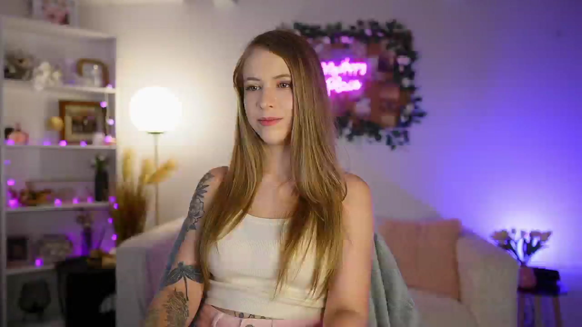 Gallery image thumbnail from Cindy_Grey's myfreecams stream on, 08/26/2025, 23:02 image 20 of 20