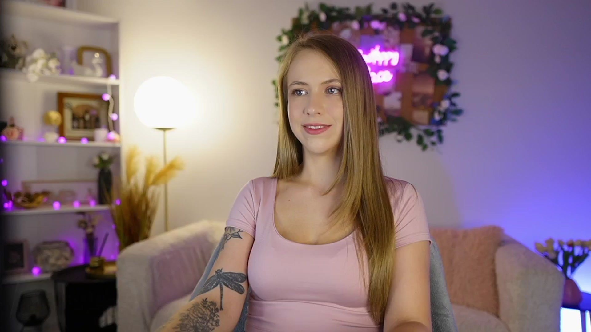 Gallery image thumbnail from Cindy_Grey's myfreecams stream on, 08/28/2025, 20:55 image 19 of 20
